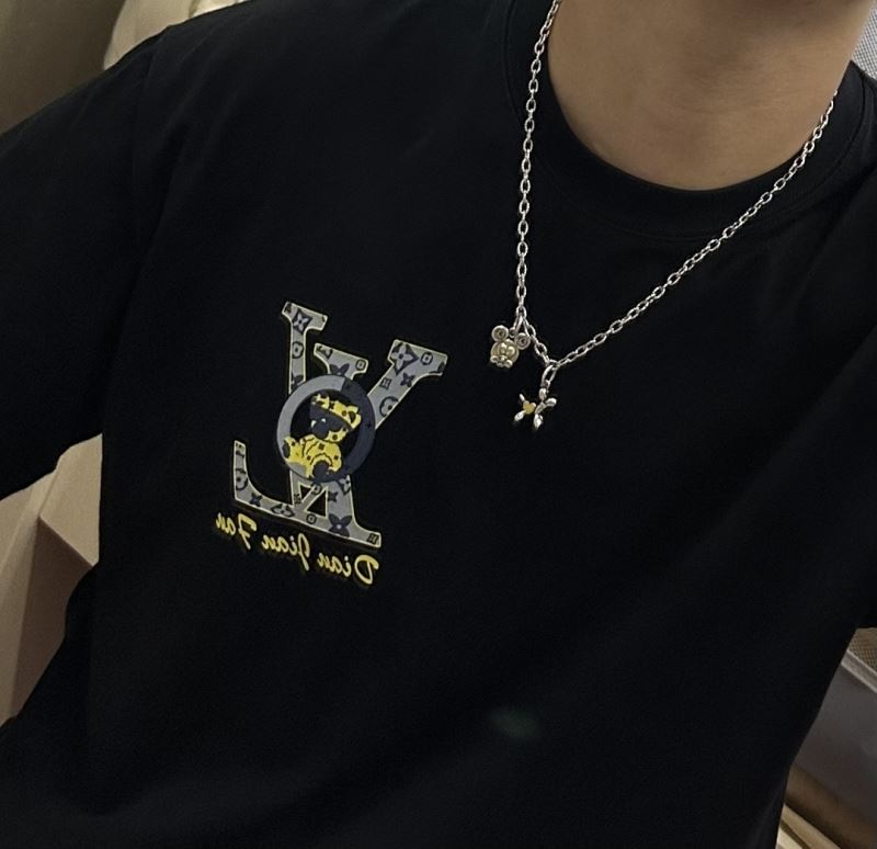 chr1st1an D10r necklaces